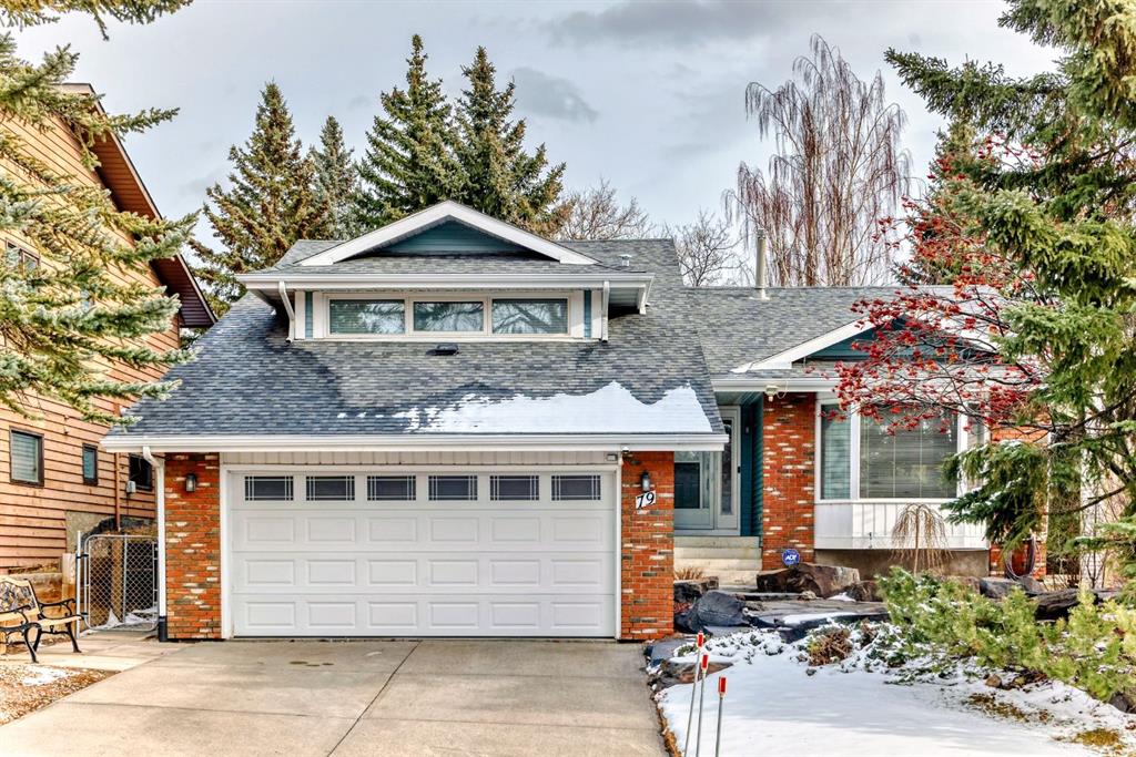 Picture of 79 Hawksley Crescent NW, Calgary Real Estate Listing