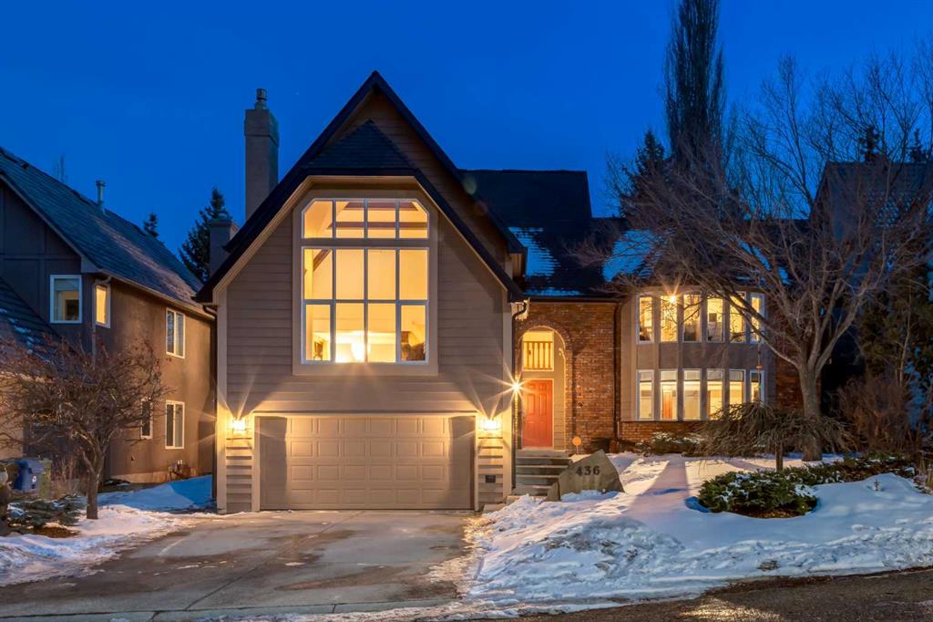 Picture of 436 Coach Light Bay SW, Calgary Real Estate Listing