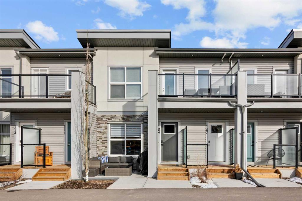 Picture of 109 Spring Creek Common SW, Calgary Real Estate Listing