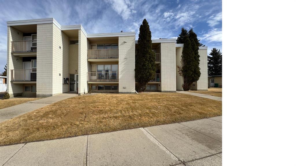 Picture of 3, 1327 Scenic Drive S, Lethbridge Real Estate Listing