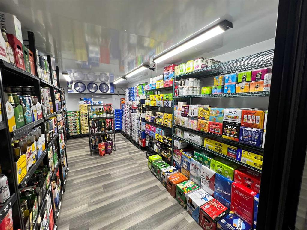 Picture of 123 LiquorStore  , Didsbury Real Estate Listing