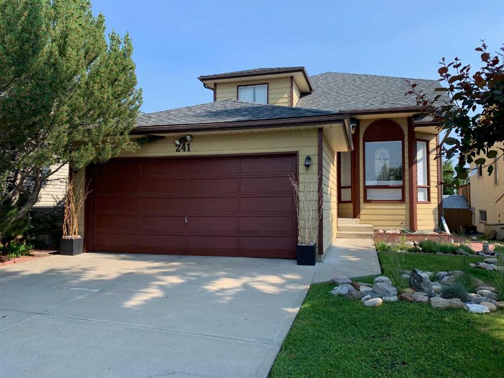 Picture of 241 Shawfield Road SW, Calgary Real Estate Listing