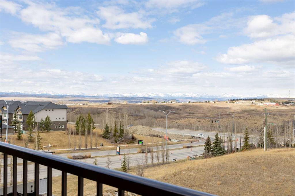Picture of 2305, 15 Sunset Square , Cochrane Real Estate Listing