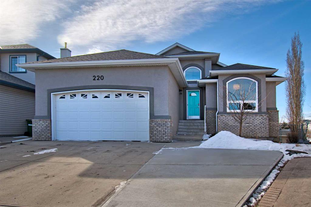 Picture of 220 Stonegate Place NW, Airdrie Real Estate Listing