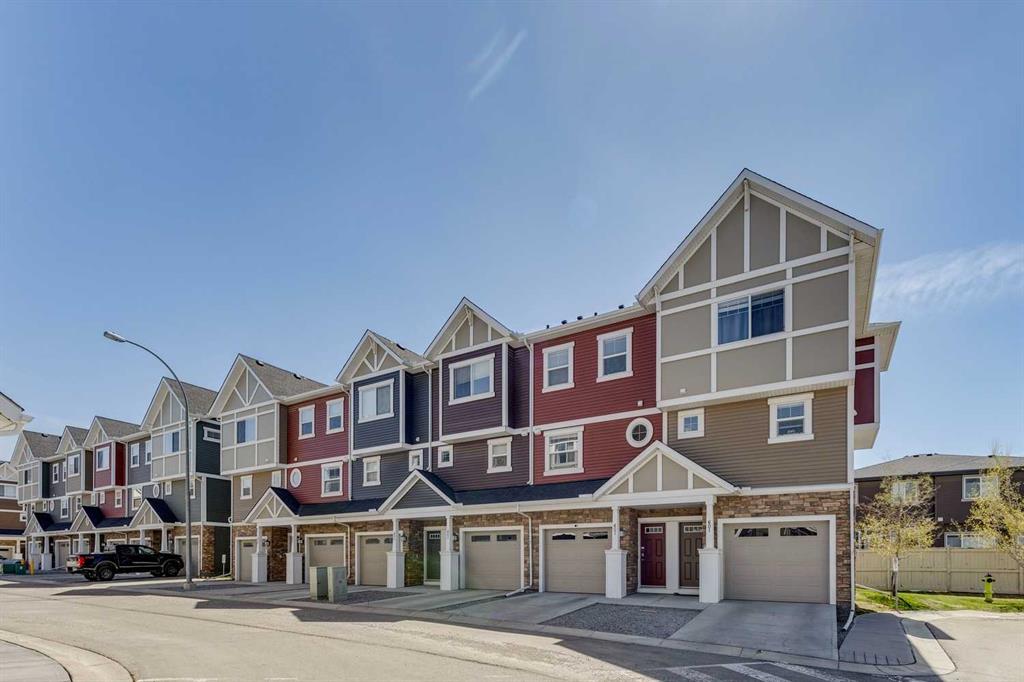 Picture of 605, 1225 Kings Heights Way SE, Airdrie Real Estate Listing