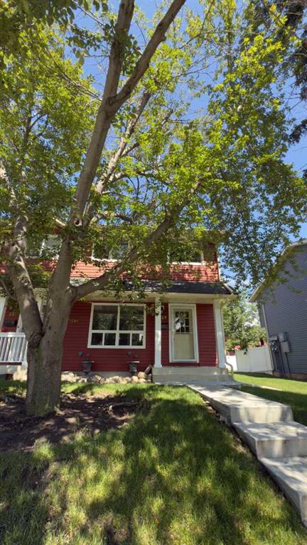 Picture of 529 Queenston Gardens SE, Calgary Real Estate Listing