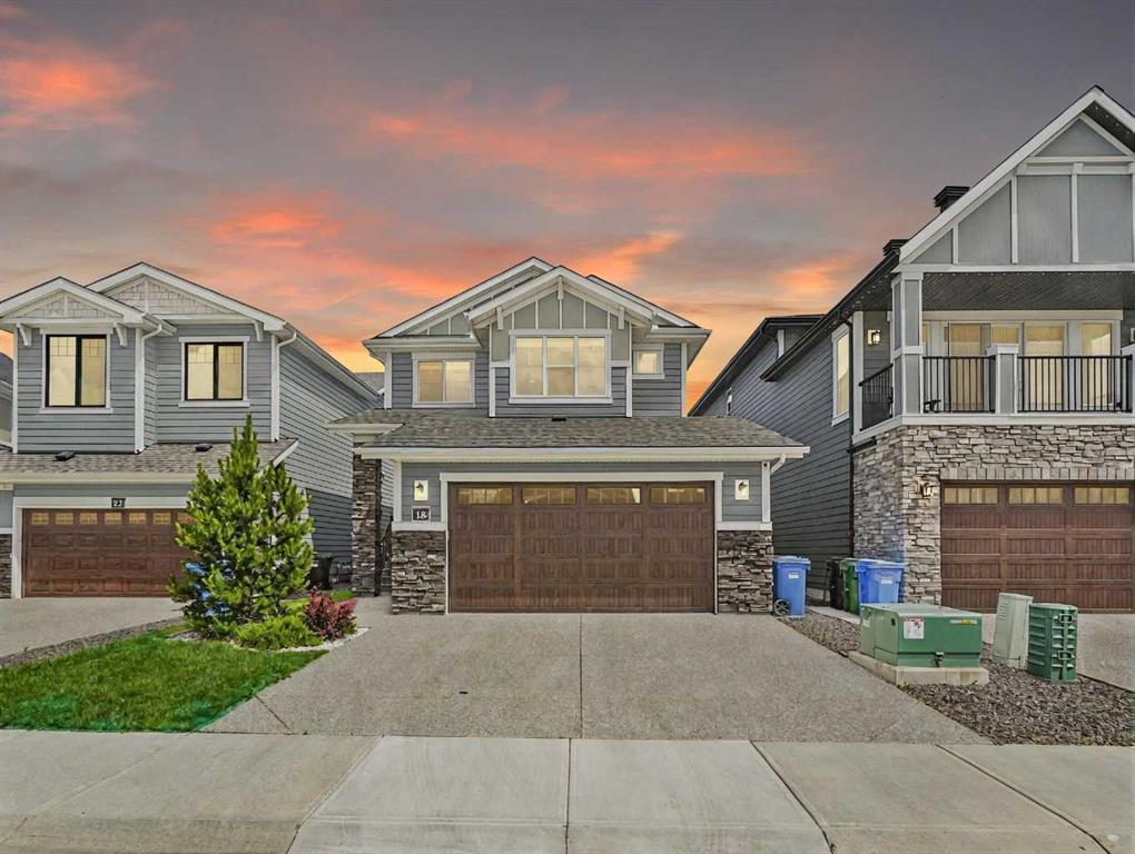 Picture of 18 West Grove Mews SW, Calgary Real Estate Listing