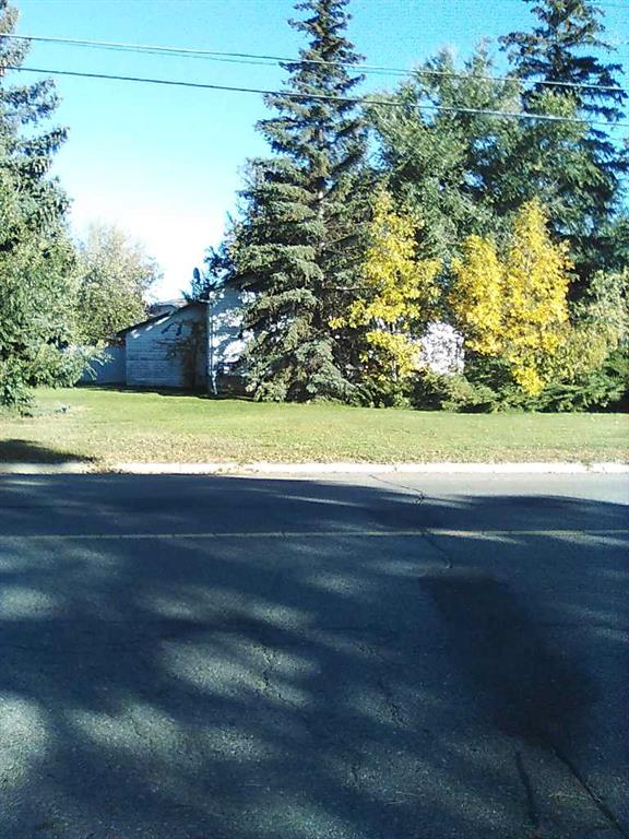 Picture of 716 2 Street E, Brooks Real Estate Listing
