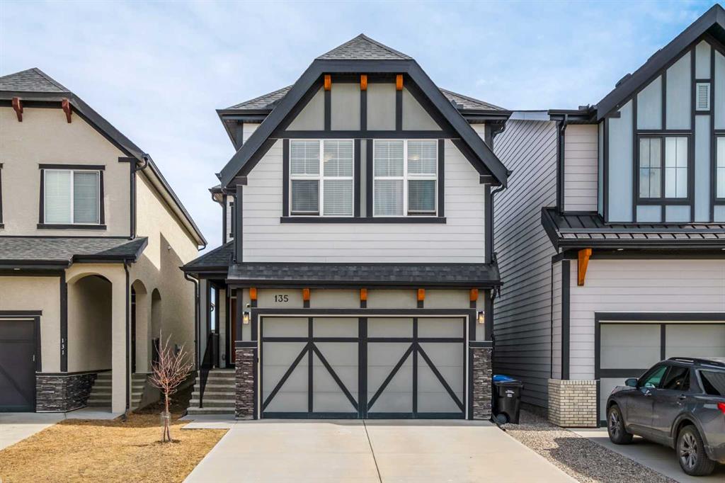 Picture of 135 Masters Heights SE, Calgary Real Estate Listing