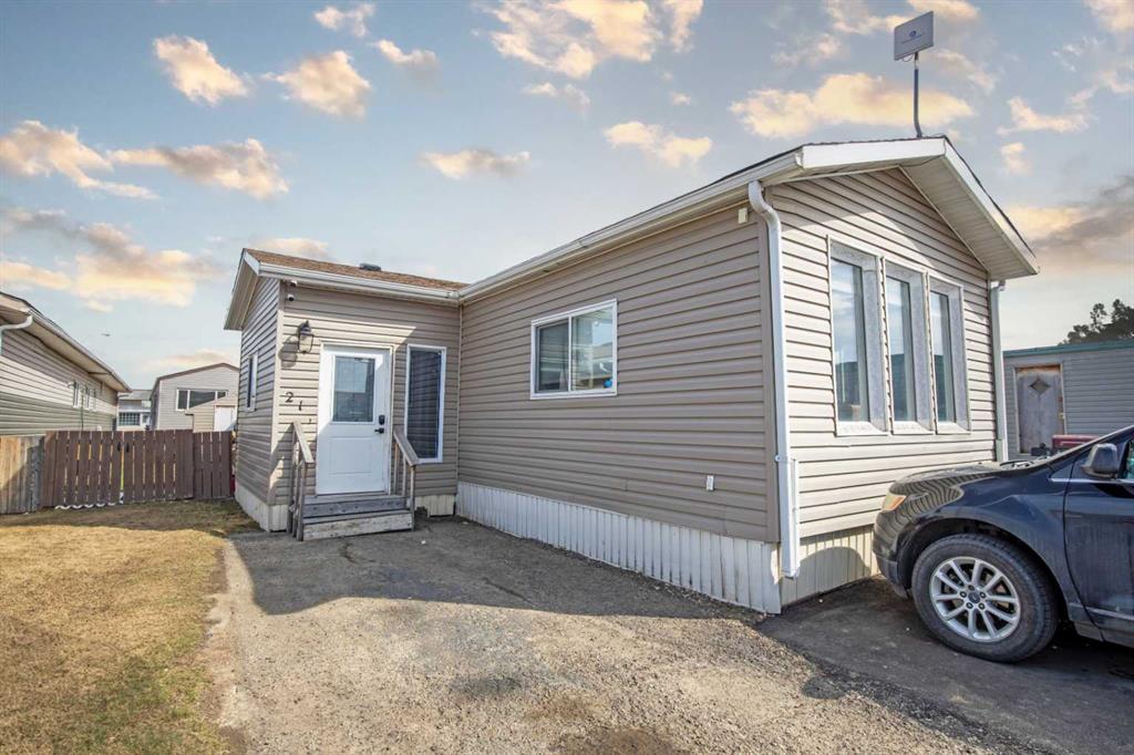 Picture of 21, 9531 98 Street , Grande Prairie Real Estate Listing