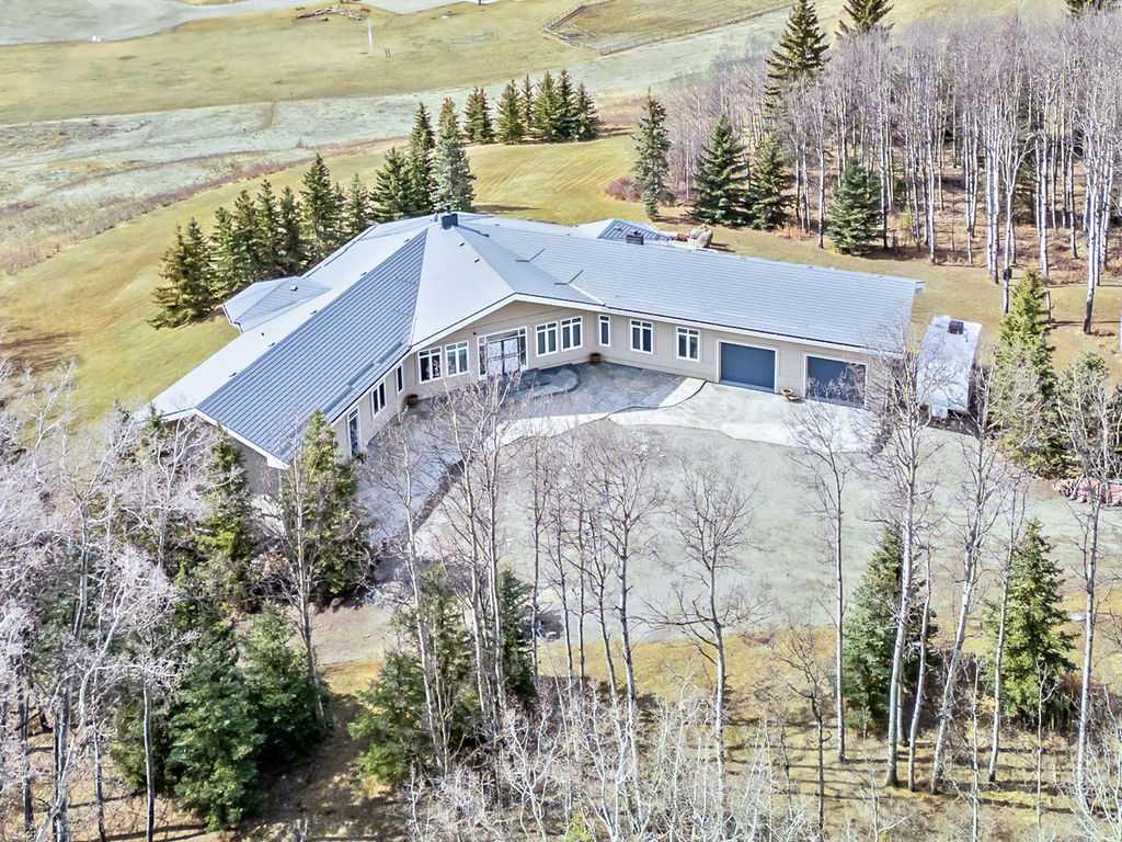 Picture of 224035 318 Avenue W, Rural Foothills County Real Estate Listing