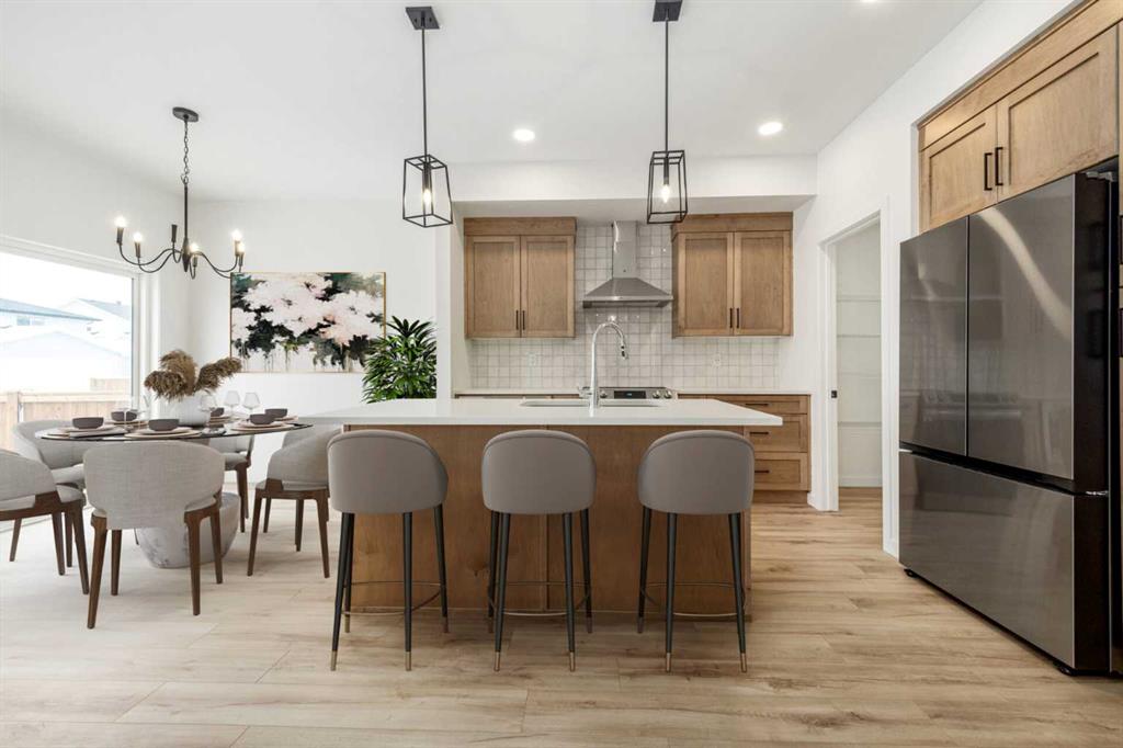 Picture of 758 Violet Place W, Lethbridge Real Estate Listing