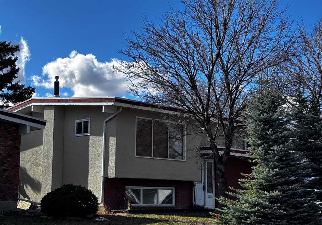 Picture of 10 Nevada Road W, Lethbridge Real Estate Listing