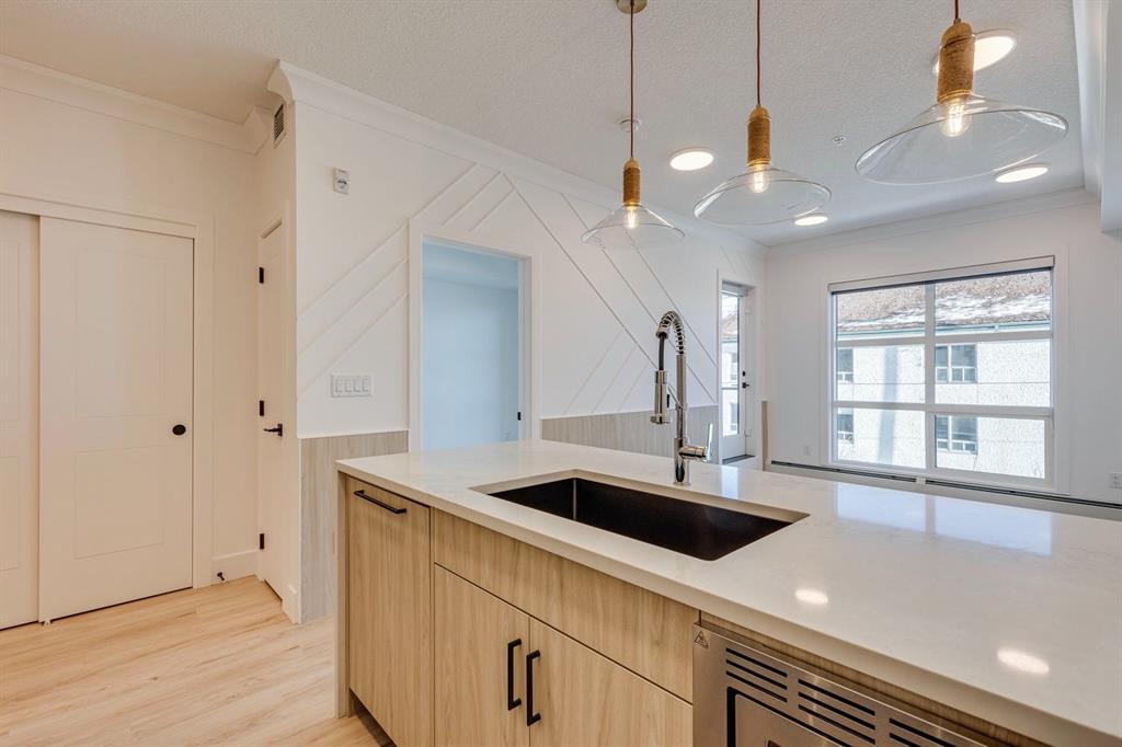 Picture of 214, 370 Dieppe Drive SW, Calgary Real Estate Listing