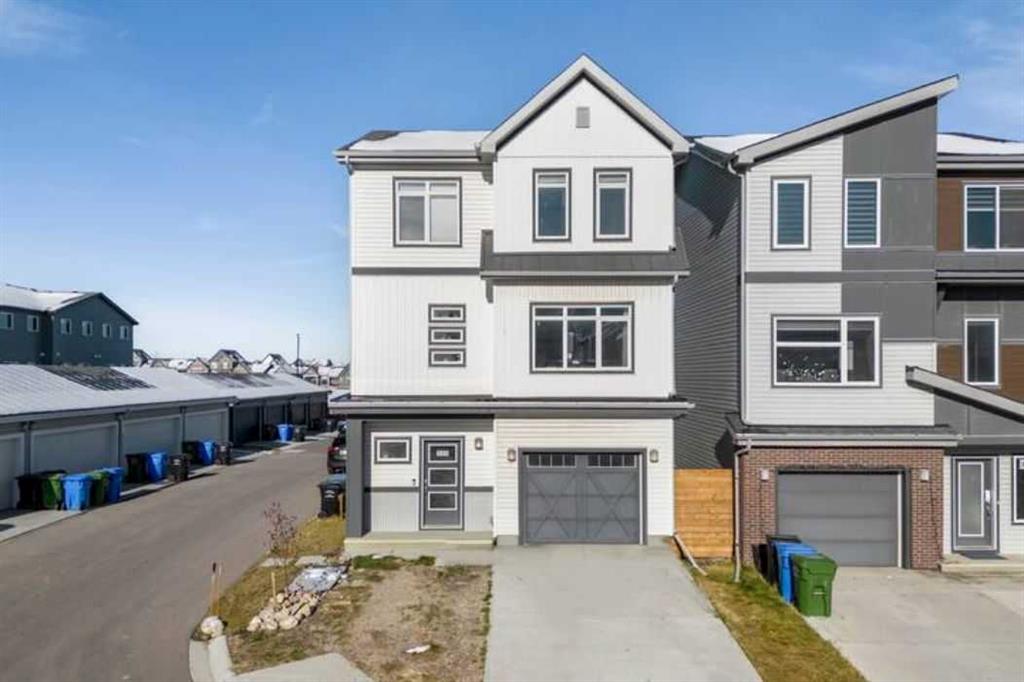 Picture of 232 Lucas Manor NW, Calgary Real Estate Listing
