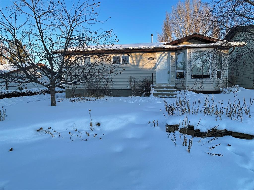 Picture of 5209 49 Street , Kitscoty Real Estate Listing