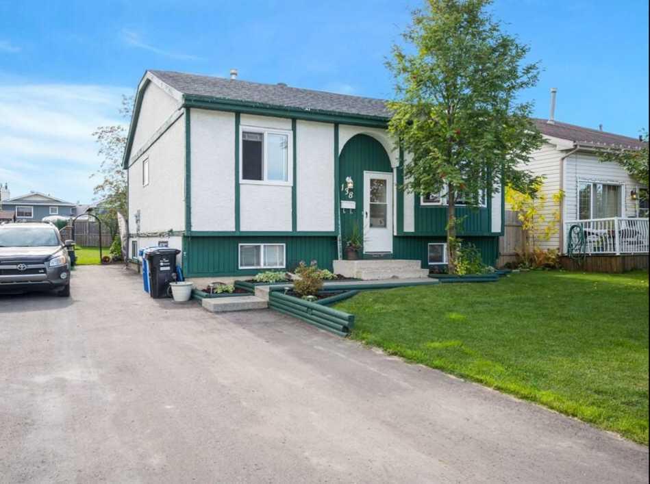 Picture of 138 Leigh Crescent , Fort McMurray Real Estate Listing