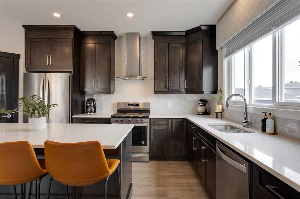 Picture of 175 Chelsea Road , Chestermere Real Estate Listing