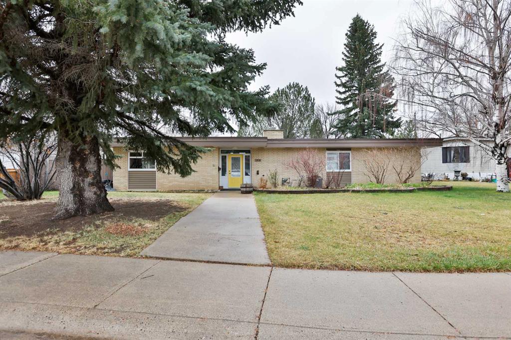 Picture of 1818 14 Avenue N, Lethbridge Real Estate Listing