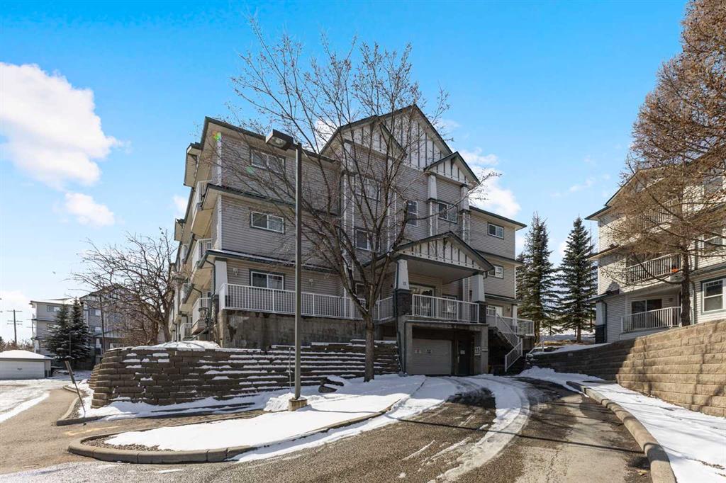 Picture of 105, 11 Somervale View SW, Calgary Real Estate Listing