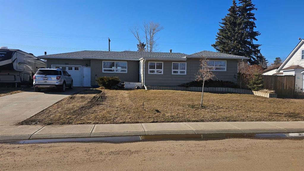 Picture of 5110 51 Street , Castor Real Estate Listing