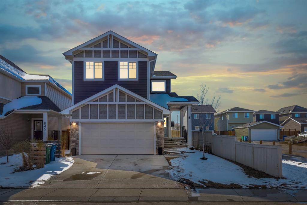 Picture of 841 Bayview Cove SW, Airdrie Real Estate Listing