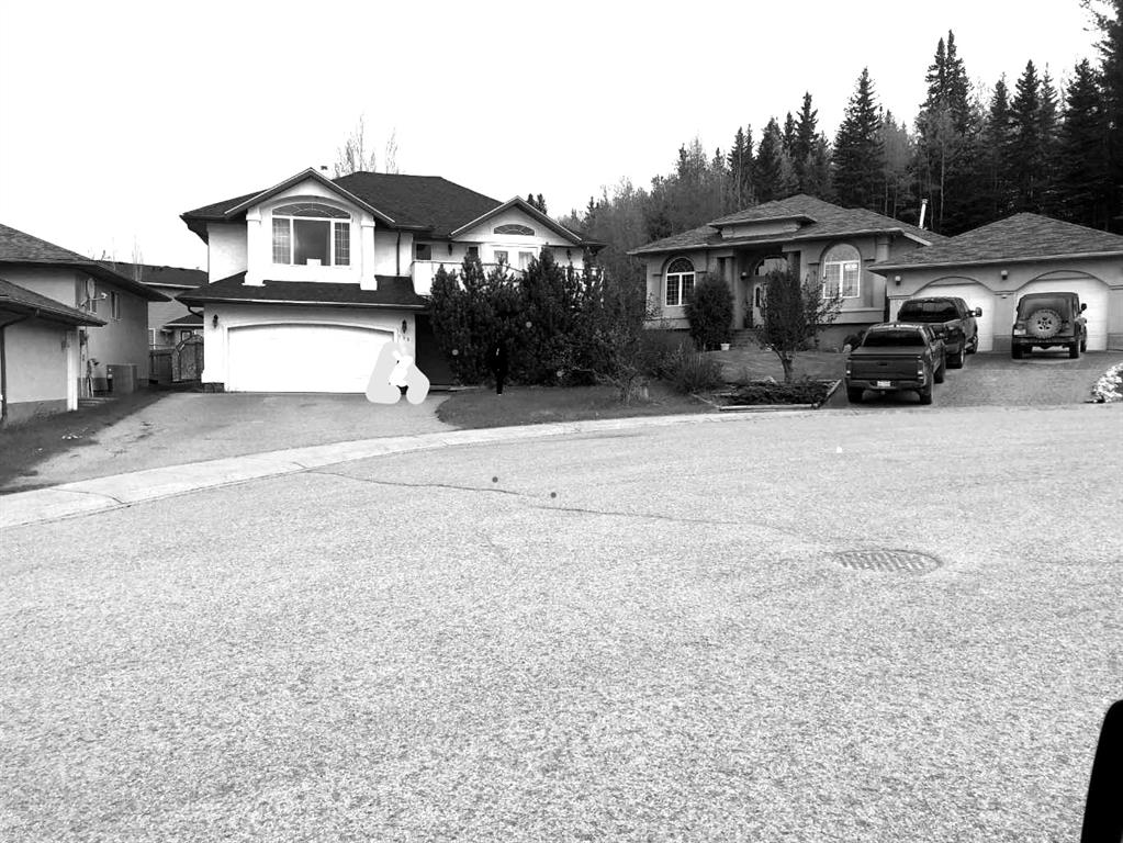 Picture of 105 Parker Place , Hinton Real Estate Listing