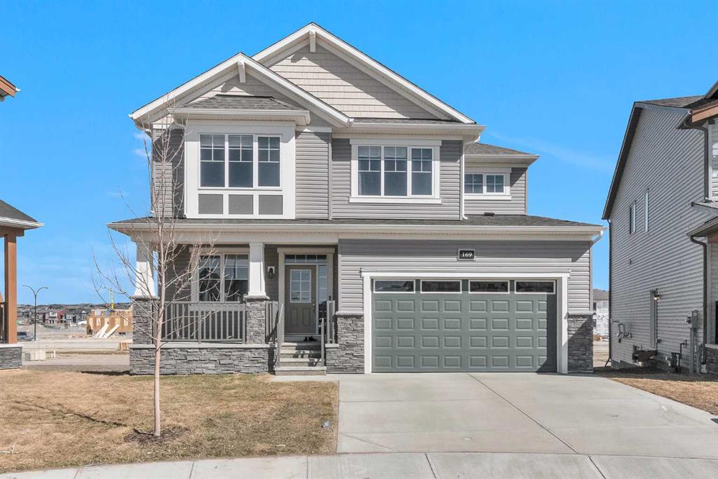 Picture of 169 Carringwood Close NW, Calgary Real Estate Listing