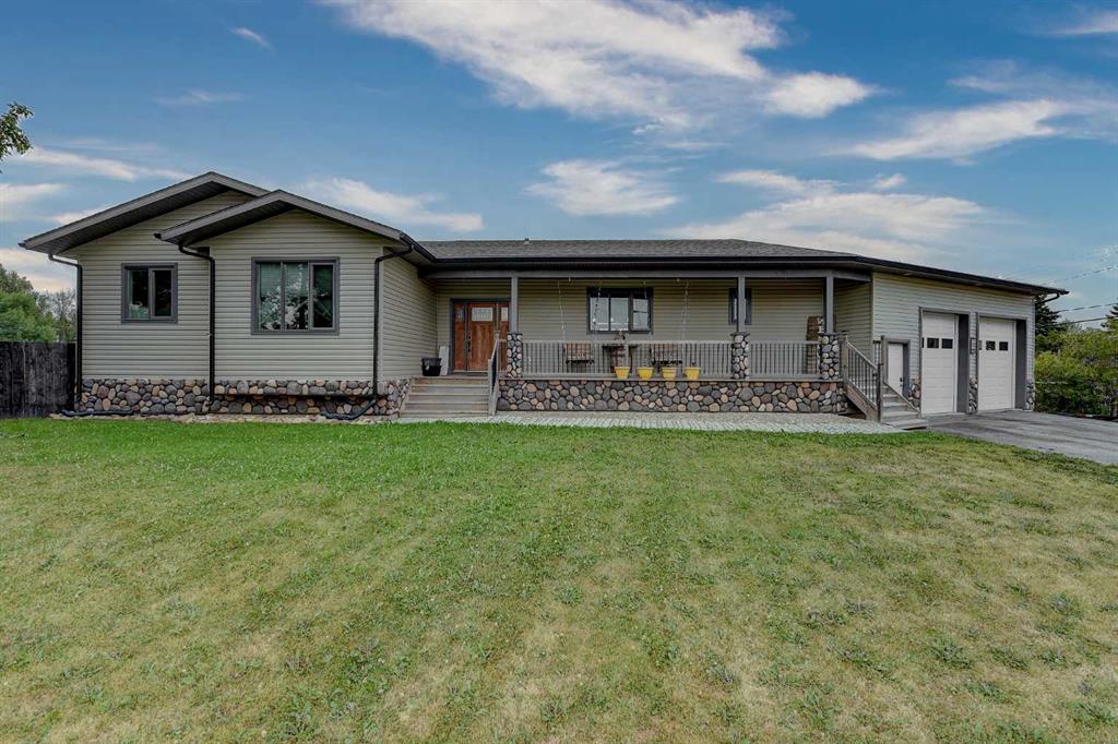 Picture of 919 7th Avenue  , Beaverlodge Real Estate Listing