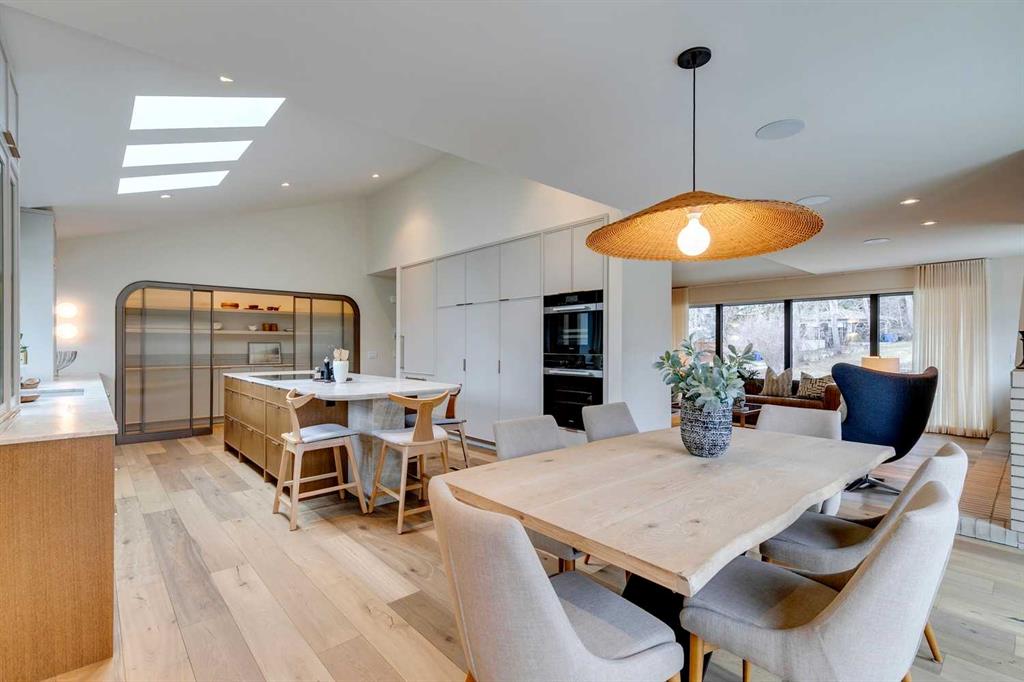 Picture of 936 Elizabeth Road SW, Calgary Real Estate Listing