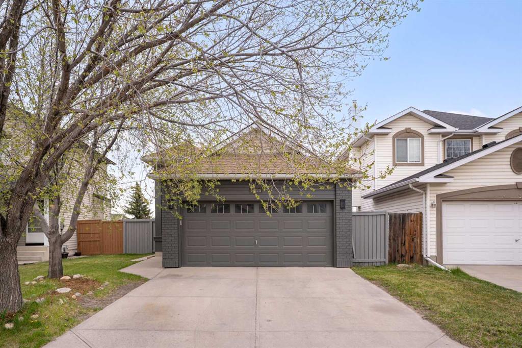 Picture of 12825 Coventry Hills Way NE, Calgary Real Estate Listing