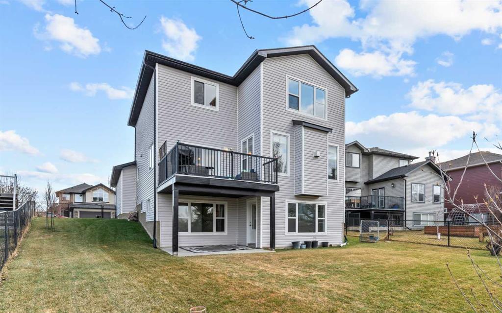 Picture of 1718 High Park Drive NW, High River Real Estate Listing