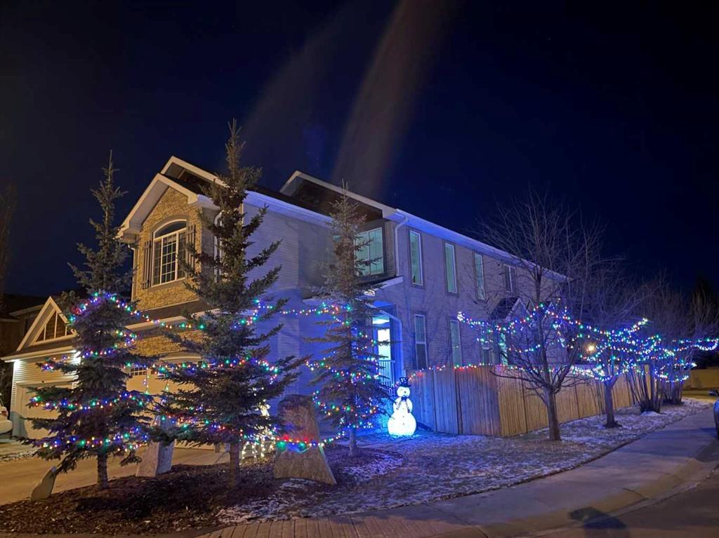 Picture of 5 Cougartown Circle SW, Calgary Real Estate Listing