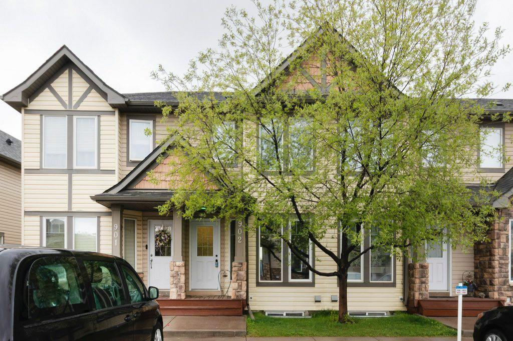 Picture of 902, 2445 Kingsland Road SE, Airdrie Real Estate Listing