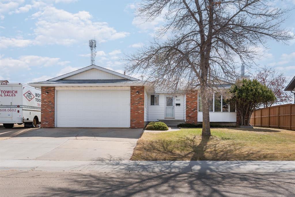 Picture of 3811 58 Street , Camrose Real Estate Listing