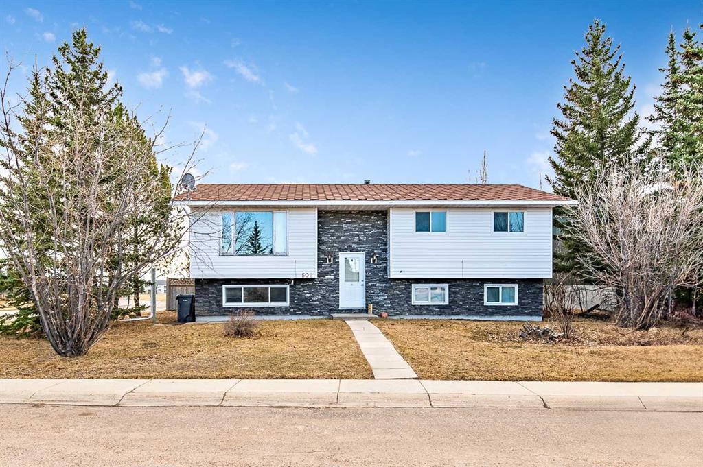 Picture of 502 Maplewood Drive , Diamond Valley Real Estate Listing