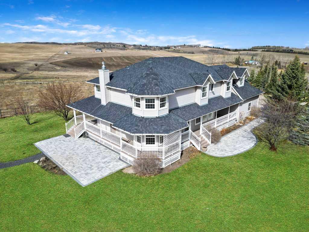 Picture of 194113 128 Street W, Rural Foothills County Real Estate Listing