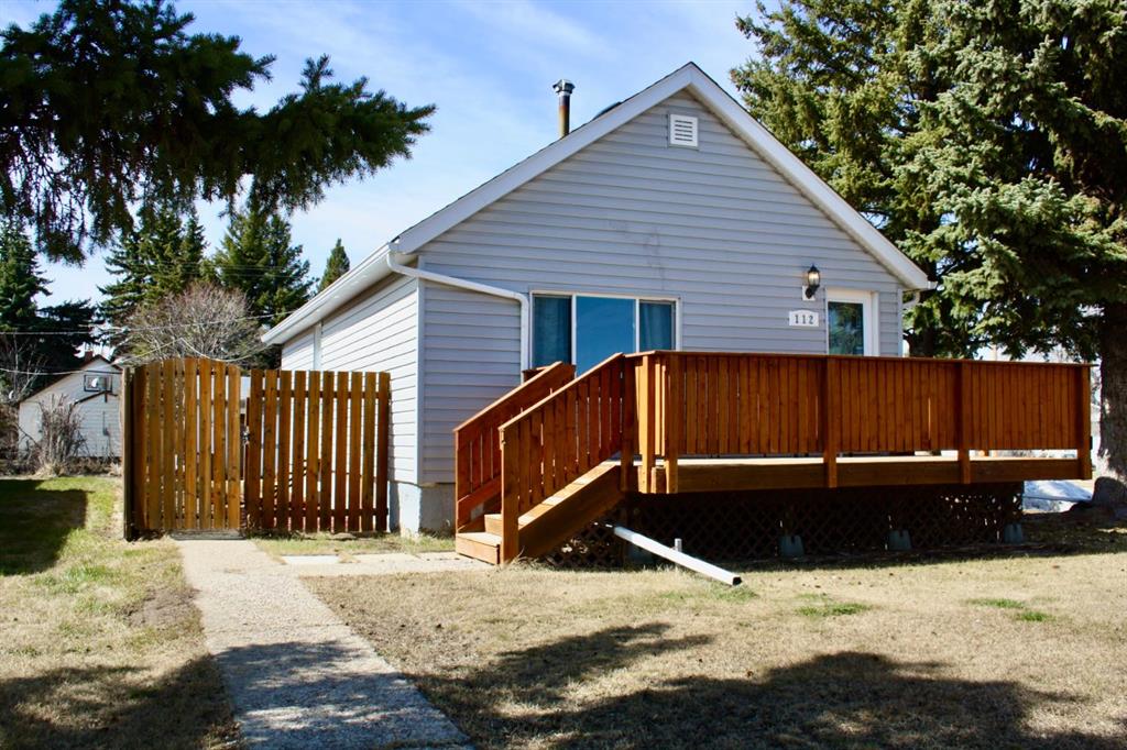 Picture of 112 Centre Street  , Neilburg Real Estate Listing