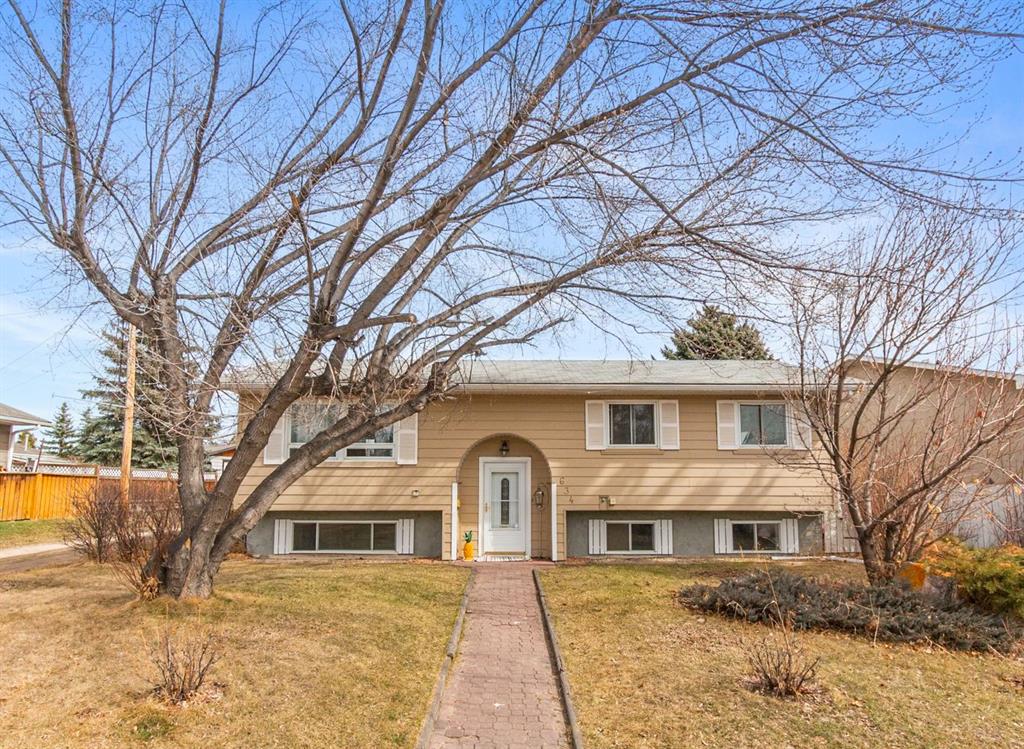 Picture of 634 Macewan Drive , Carstairs Real Estate Listing