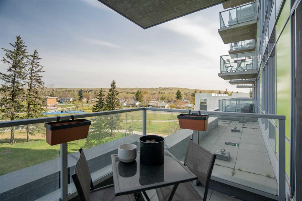 Picture of 311, 30 Brentwood Common NW, Calgary Real Estate Listing
