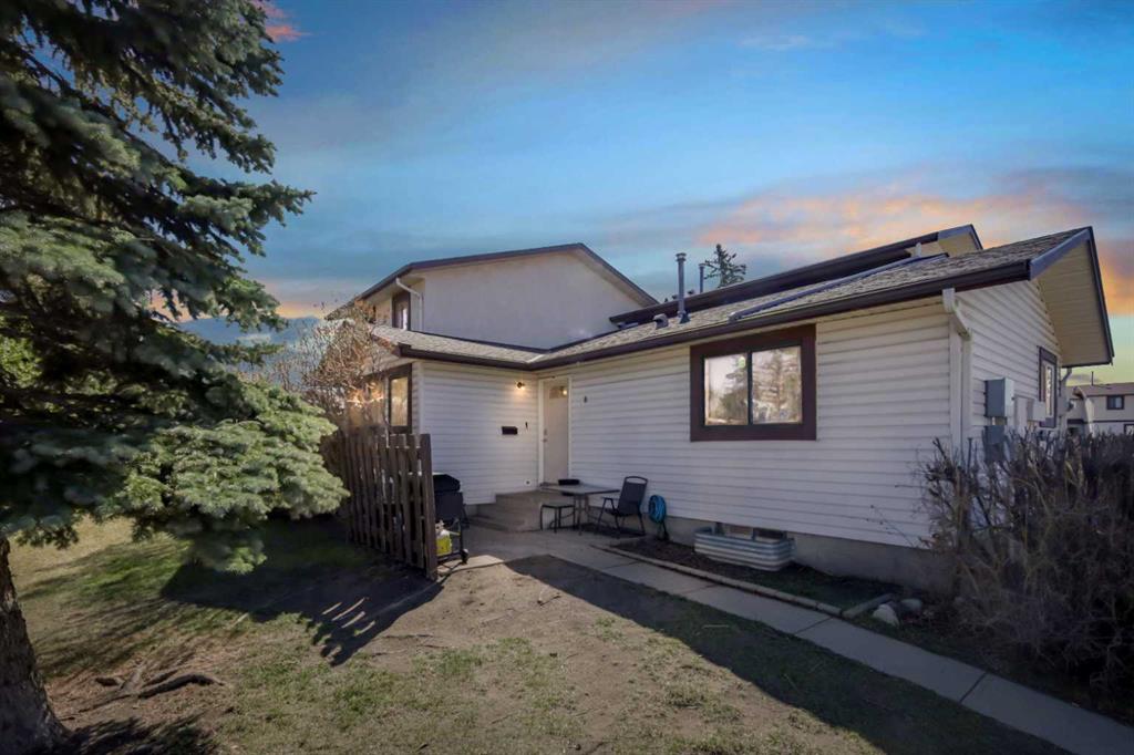 Picture of 8, 75 Templemont Way NE, Calgary Real Estate Listing