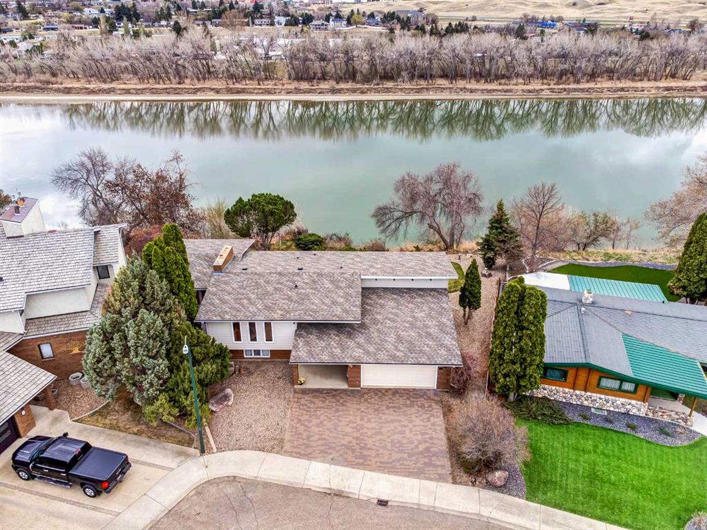 Picture of 35 Garden Place NW, Medicine Hat Real Estate Listing