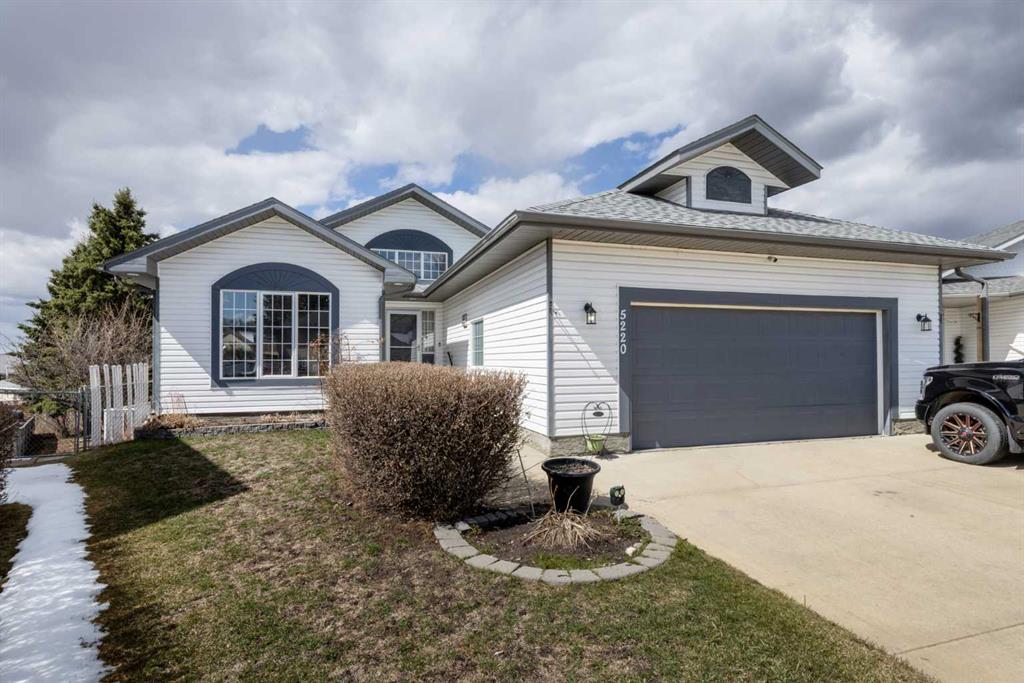 Picture of 5220 41 Street Crescent , Innisfail Real Estate Listing