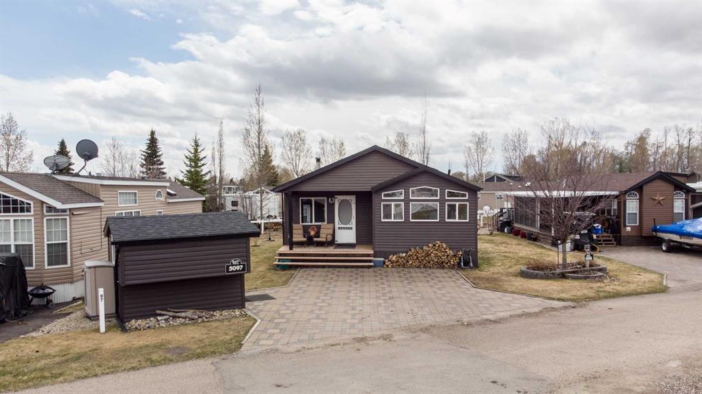 Picture of 5097, 35468 Range Road 30  , Rural Red Deer County Real Estate Listing