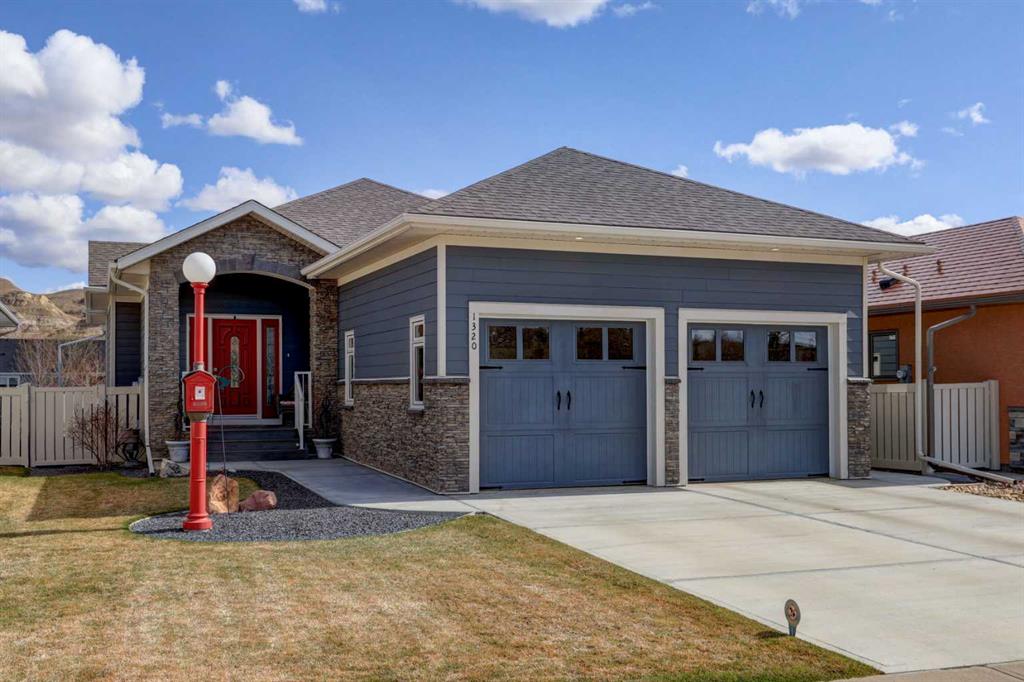 Picture of 1320 7 Avenue  E, Drumheller Real Estate Listing