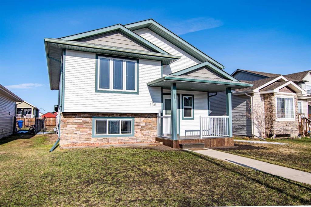 Picture of 136 Valley Crescent , Blackfalds Real Estate Listing