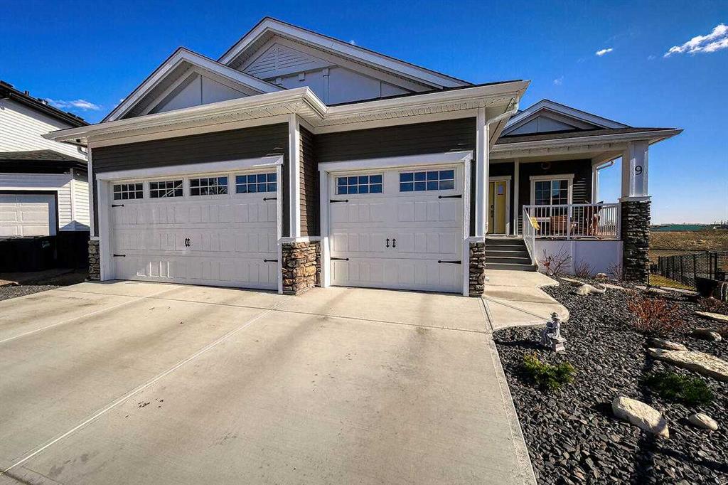 Picture of 9 Bishop Circle , Carstairs Real Estate Listing