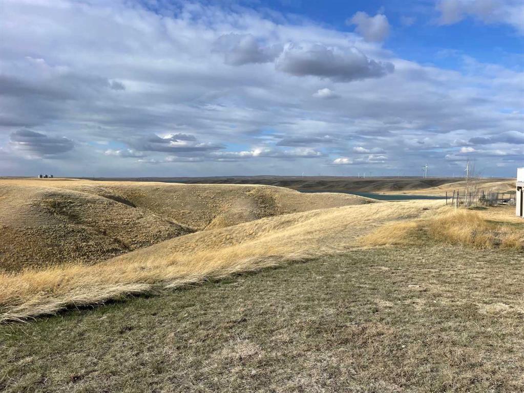 Picture of 58 White Pelican Way , Rural Vulcan County Real Estate Listing