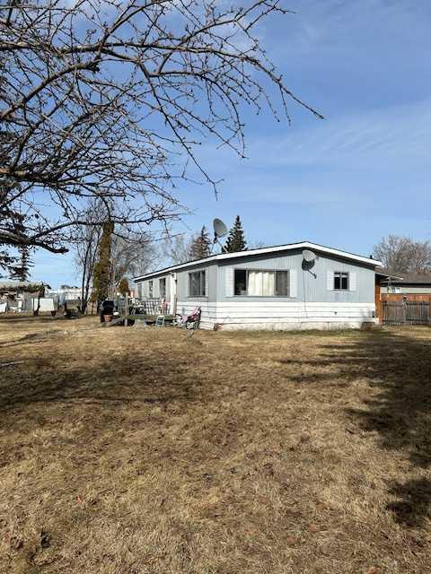 Picture of 4600 53 Avenue , Grimshaw Real Estate Listing