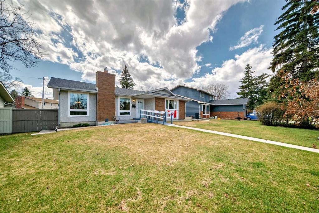 Picture of 959 Parkwood Way SE, Calgary Real Estate Listing